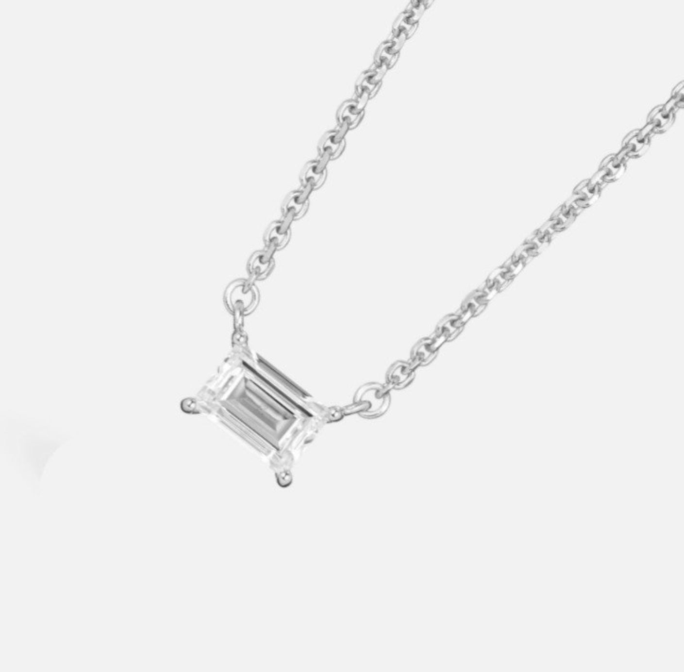 Collana punto luce in oro e diamante naturale smeraldo 0.45ct