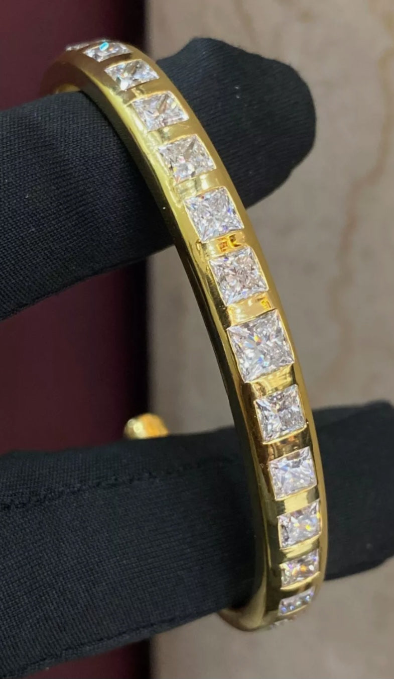 Bracciale elegante 10,10 ct  forma principessa diamanti  incassato oro